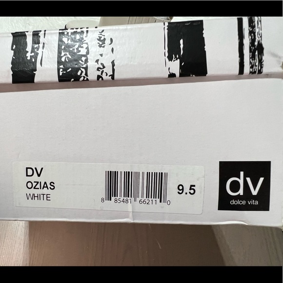 New DV Dolve Vita Ozias Booties - Picture 11 of 11